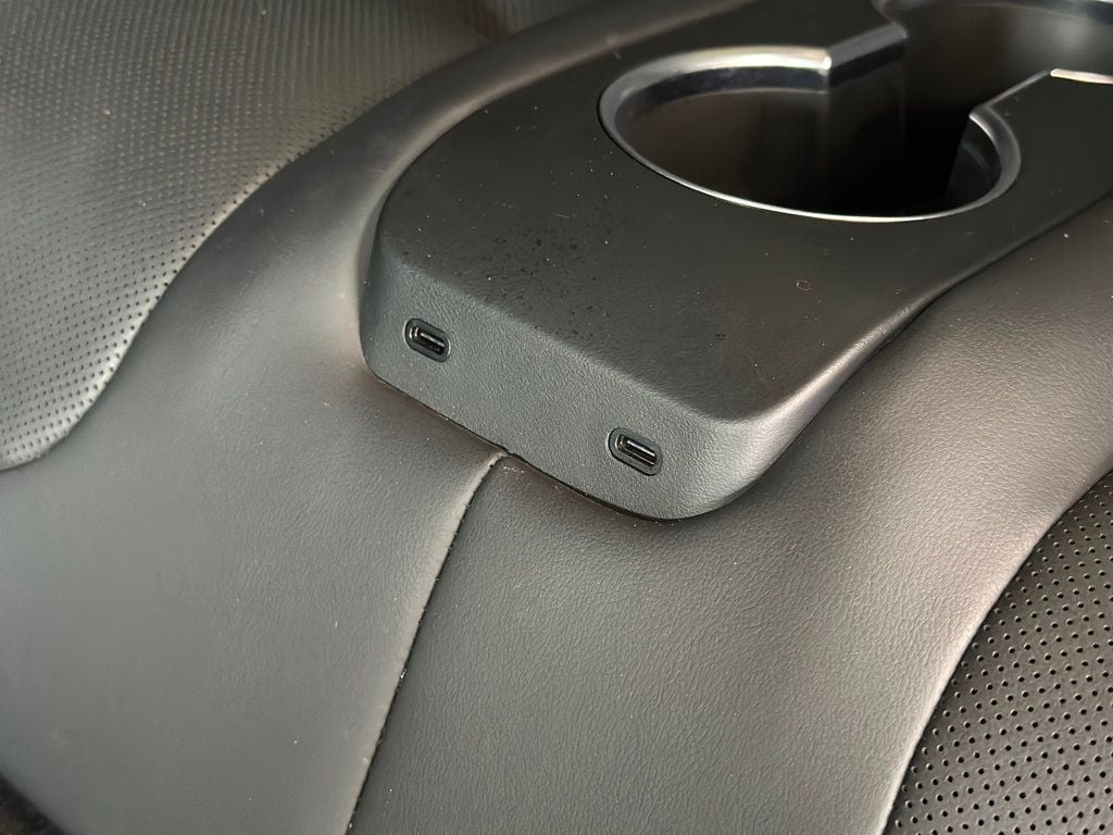 2022 Tesla Model X Plaid photo 26