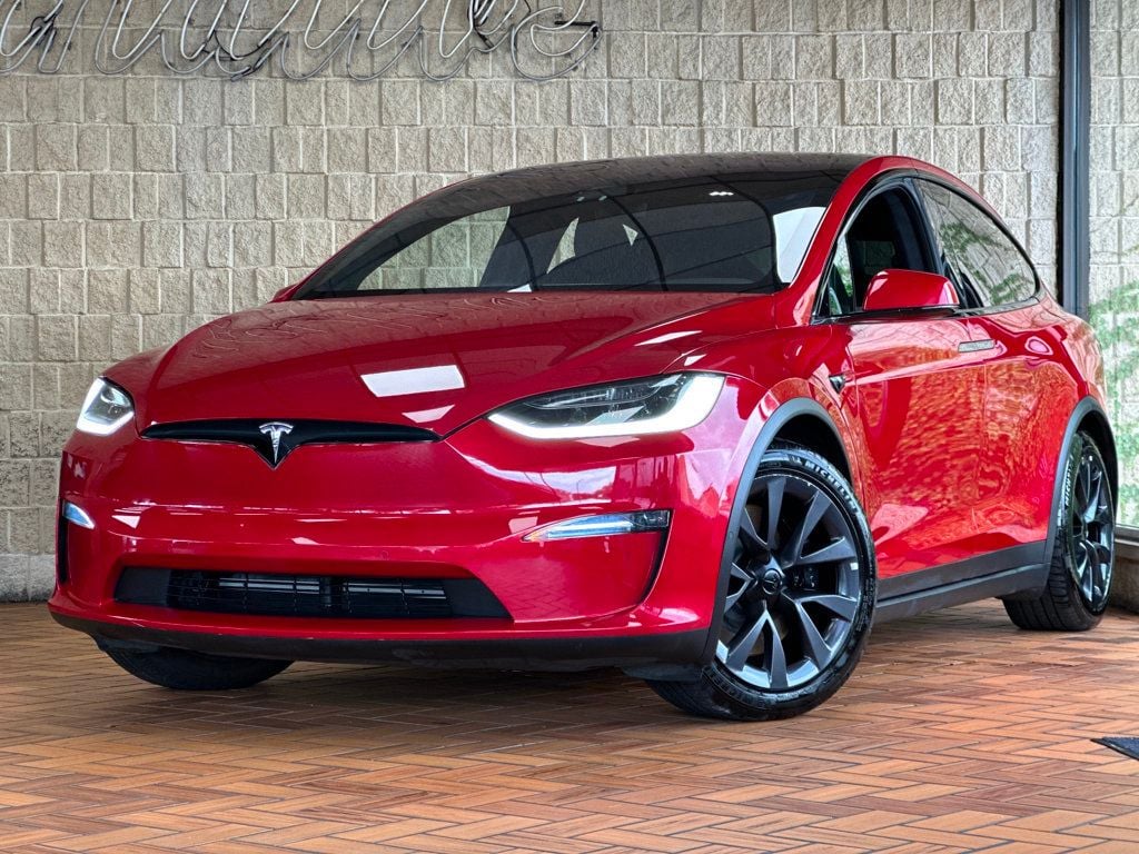 2022 Tesla Model X Plaid photo 3