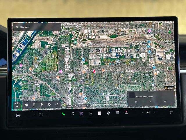 2022 Tesla Model X Plaid AWD - 22904085 - 37