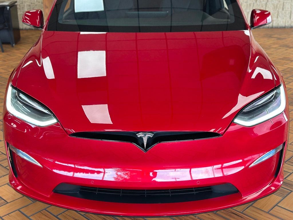 2022 Tesla Model X Plaid photo 5
