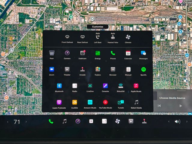 2022 Tesla Model X Plaid AWD - 22904085 - 49