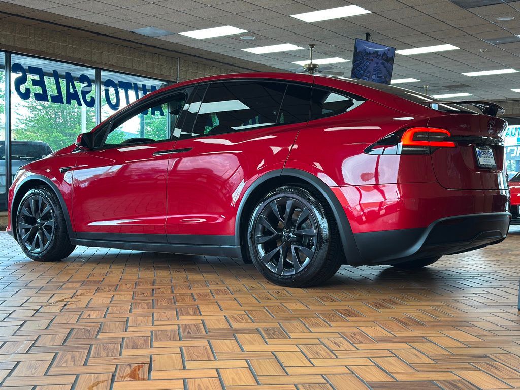 2022 Tesla Model X Plaid photo 9