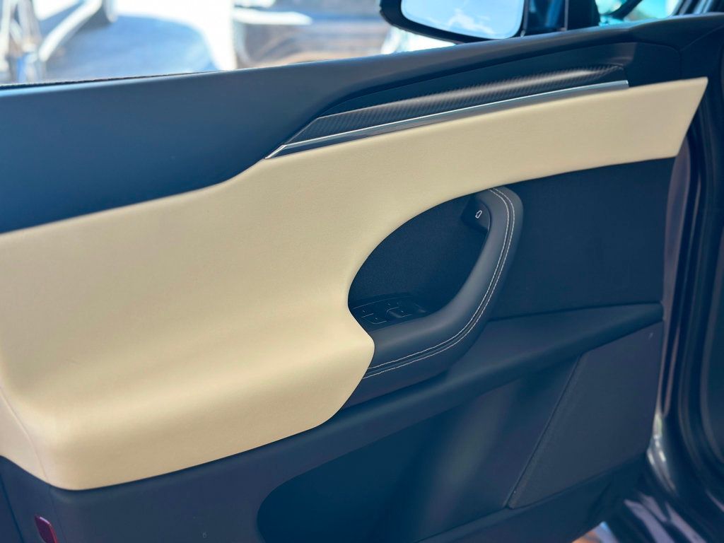 2022 Tesla Model X Plaid AWD - 22914108 - 24