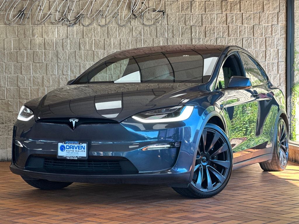 2022 Tesla Model X Plaid photo 3
