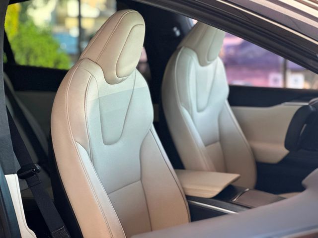 2022 Tesla Model X Plaid AWD - 22914108 - 44