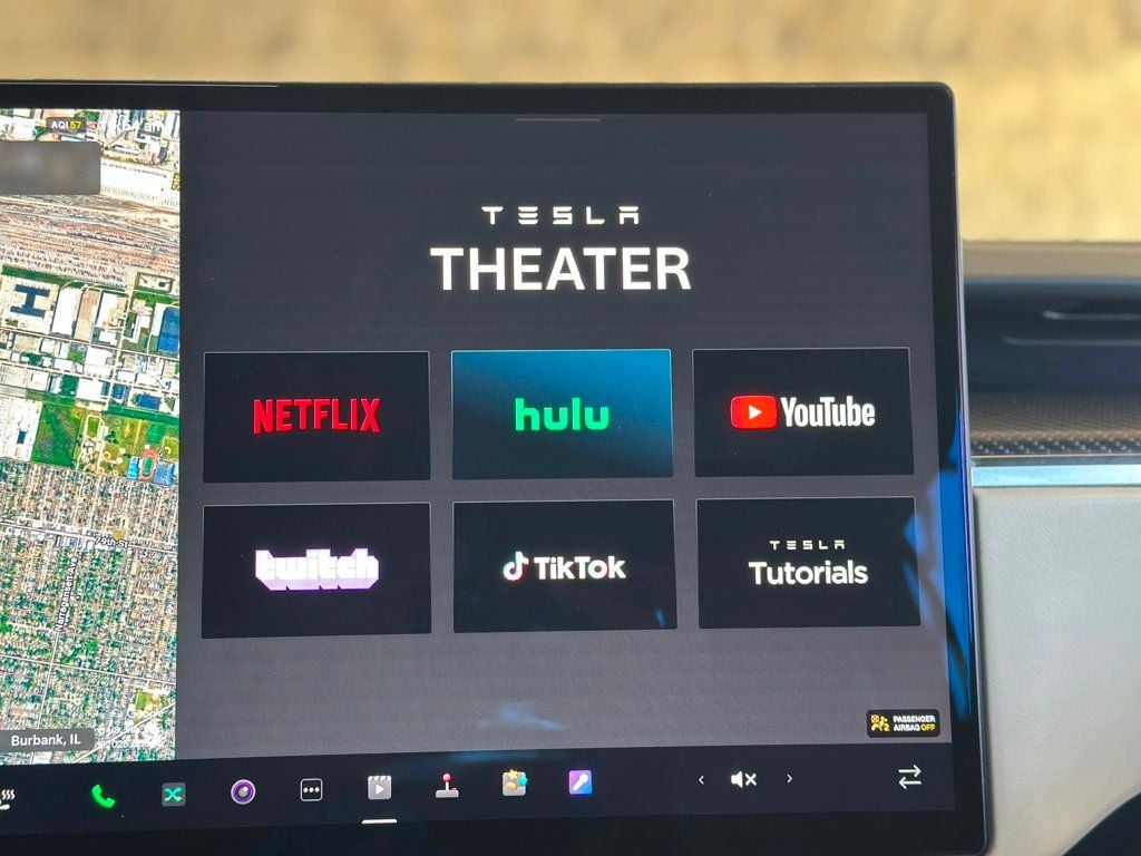 2022 Tesla Model X Plaid AWD - 22914108 - 63