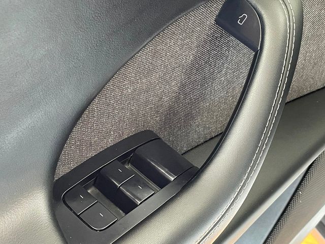 2022 Tesla Model X Plaid AWD - 23002981 - 13