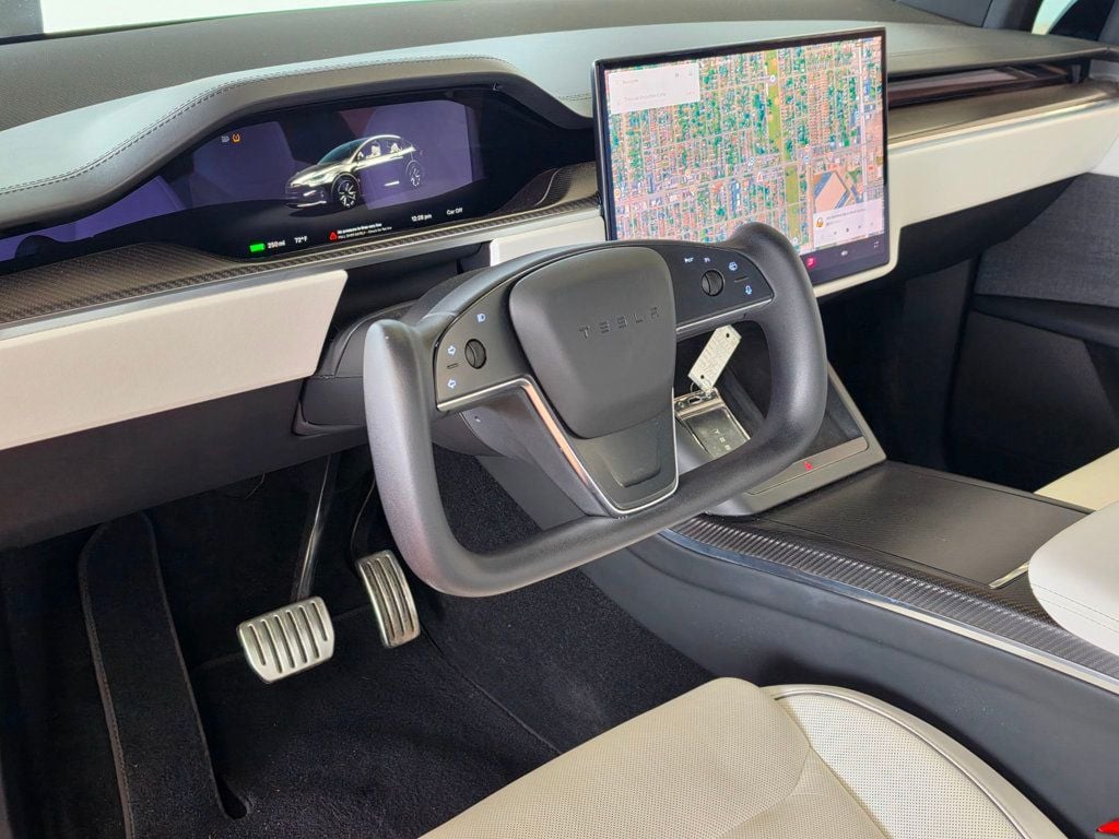 2022 Tesla Model X Plaid AWD - 23062866 - 12