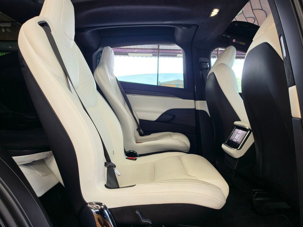 2022 Tesla Model X Plaid AWD - 23062866 - 26