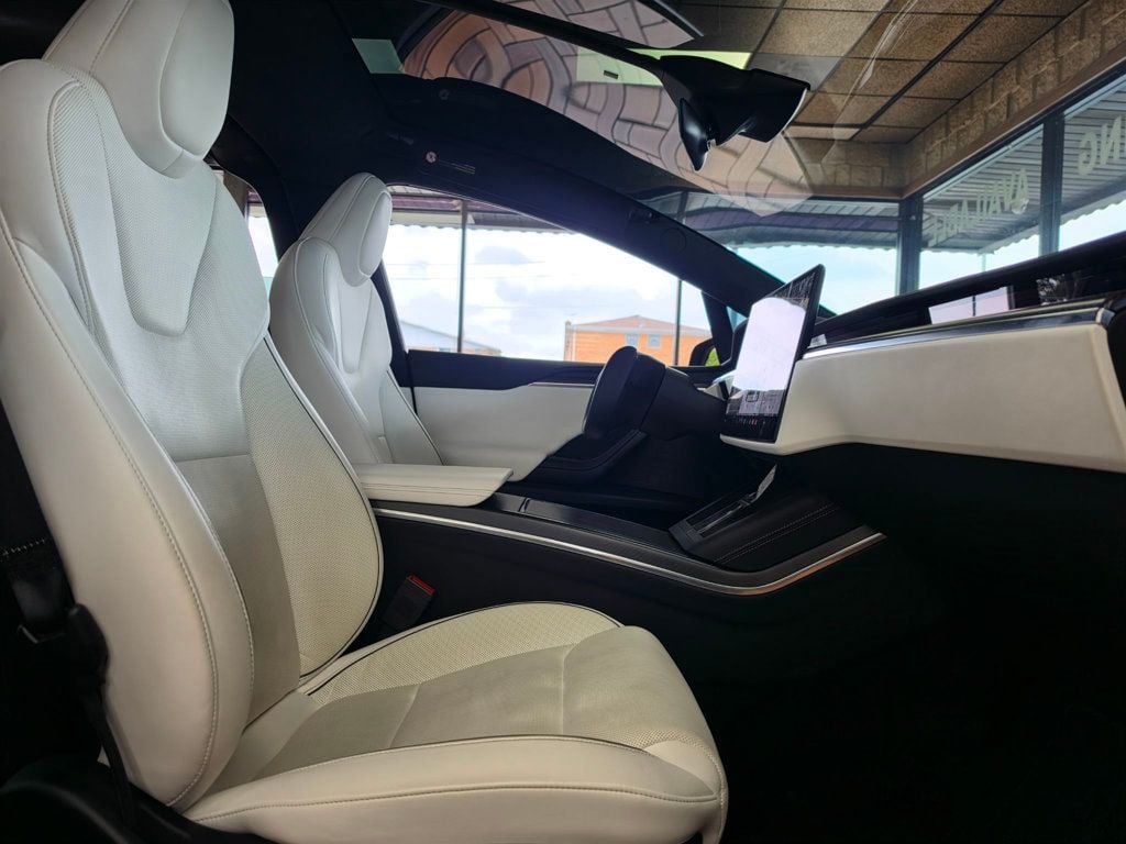 2022 Tesla Model X Plaid AWD - 23062866 - 28