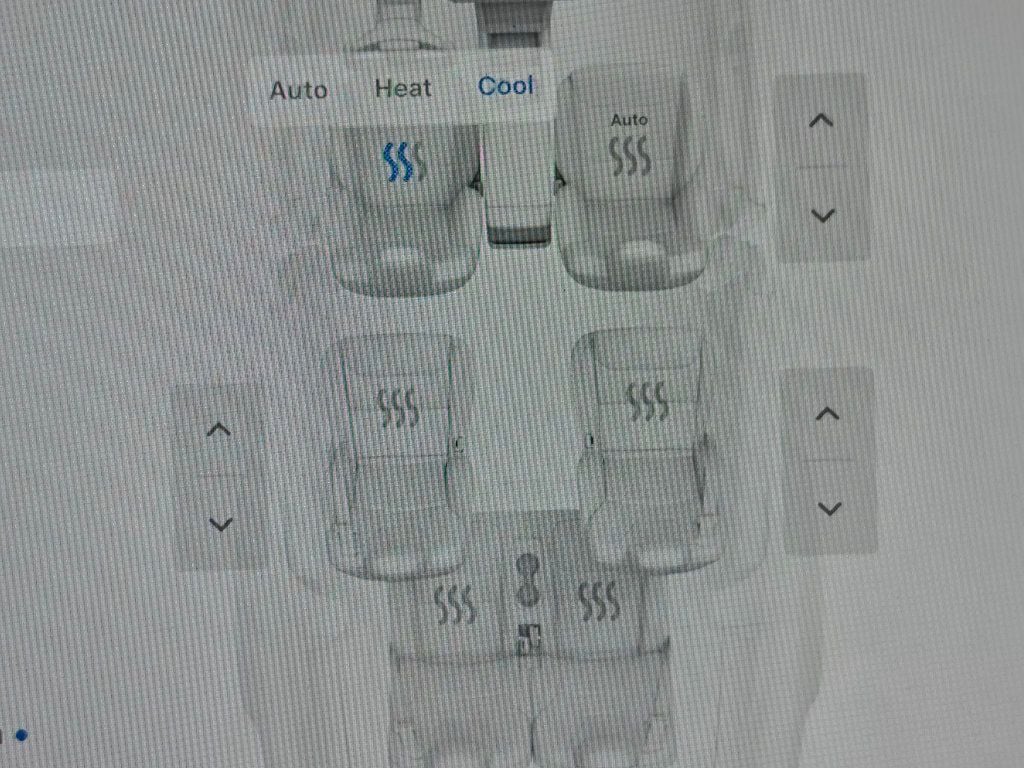 2022 Tesla Model X Plaid AWD - 23062866 - 37