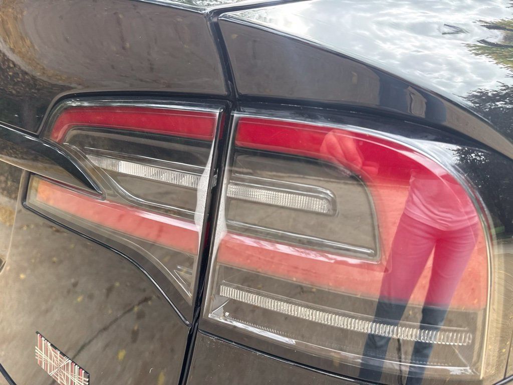 2022 Tesla Model X Plaid AWD - 23085680 - 7