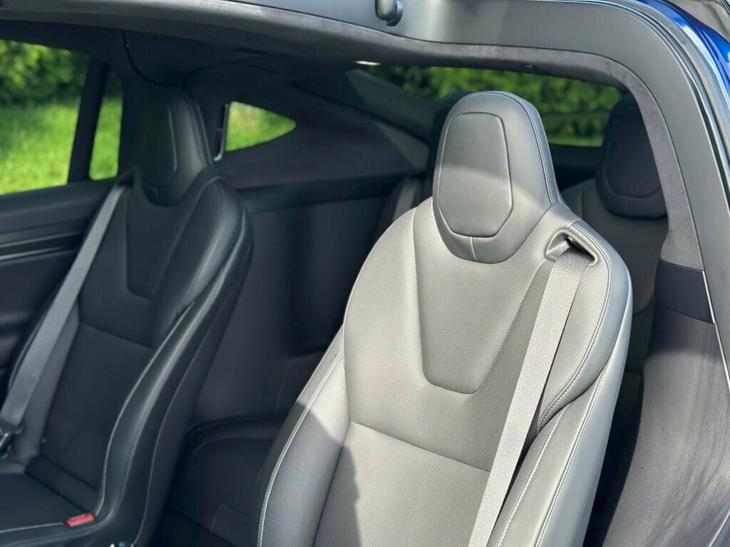 2022 Tesla Model X Plaid photo 20