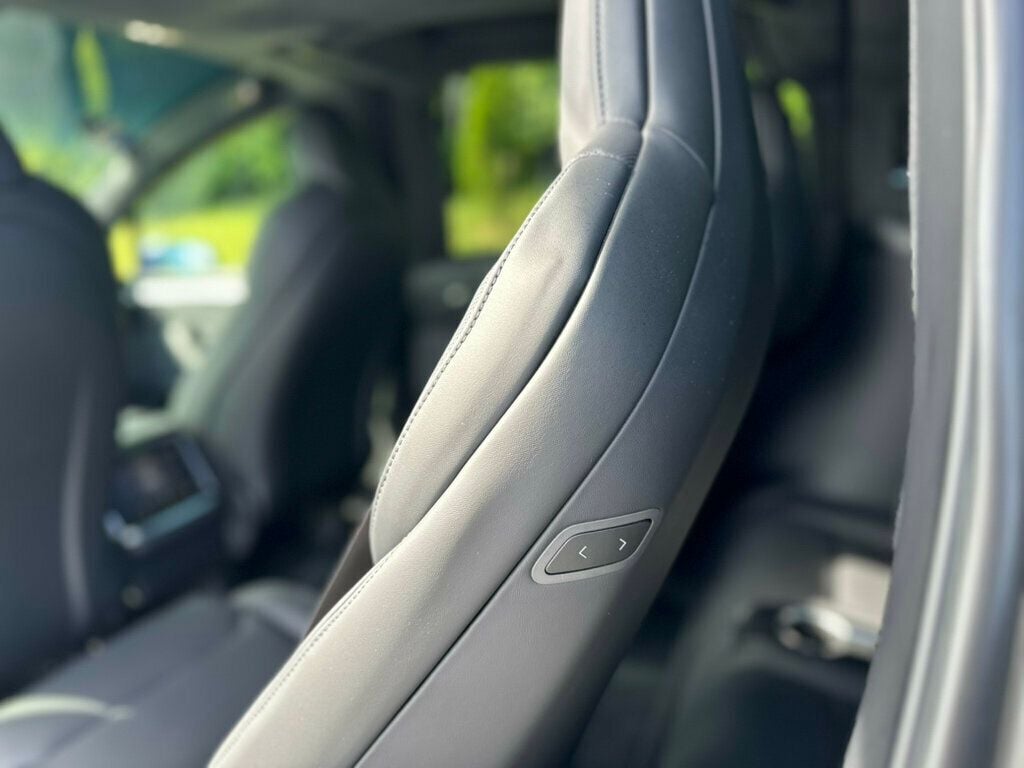 2022 Tesla Model X Plaid photo 25