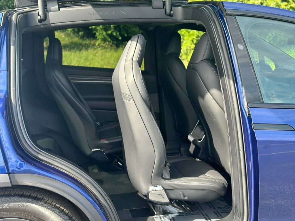 2022 Tesla Model X Plaid photo 31