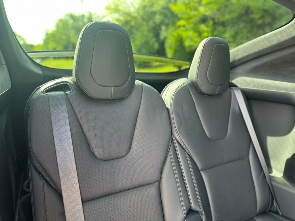 2022 Tesla Model X Plaid photo 32