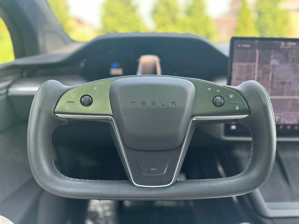 2022 Tesla Model X Plaid photo 36
