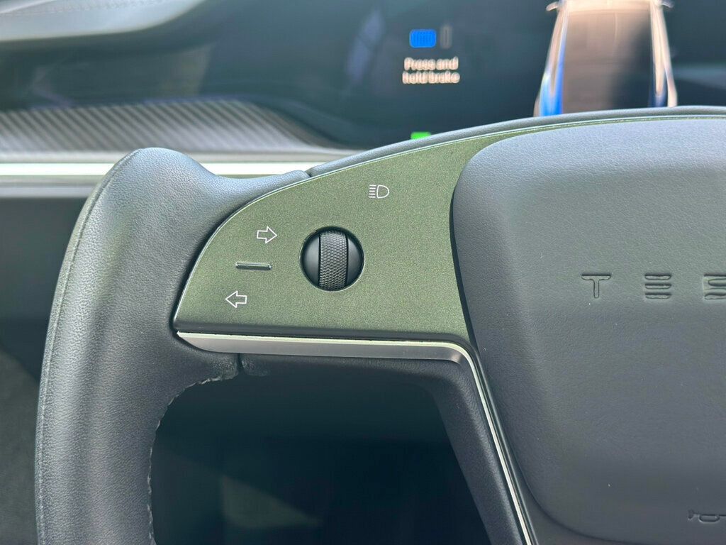 2022 Tesla Model X Plaid photo 37
