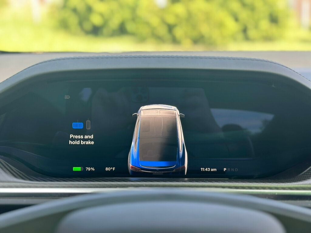 2022 Tesla Model X Plaid photo 39