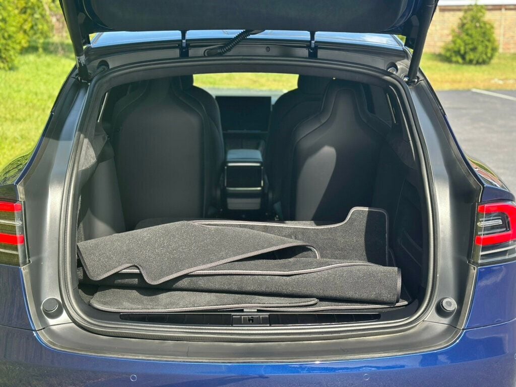2022 Tesla Model X Plaid photo 8