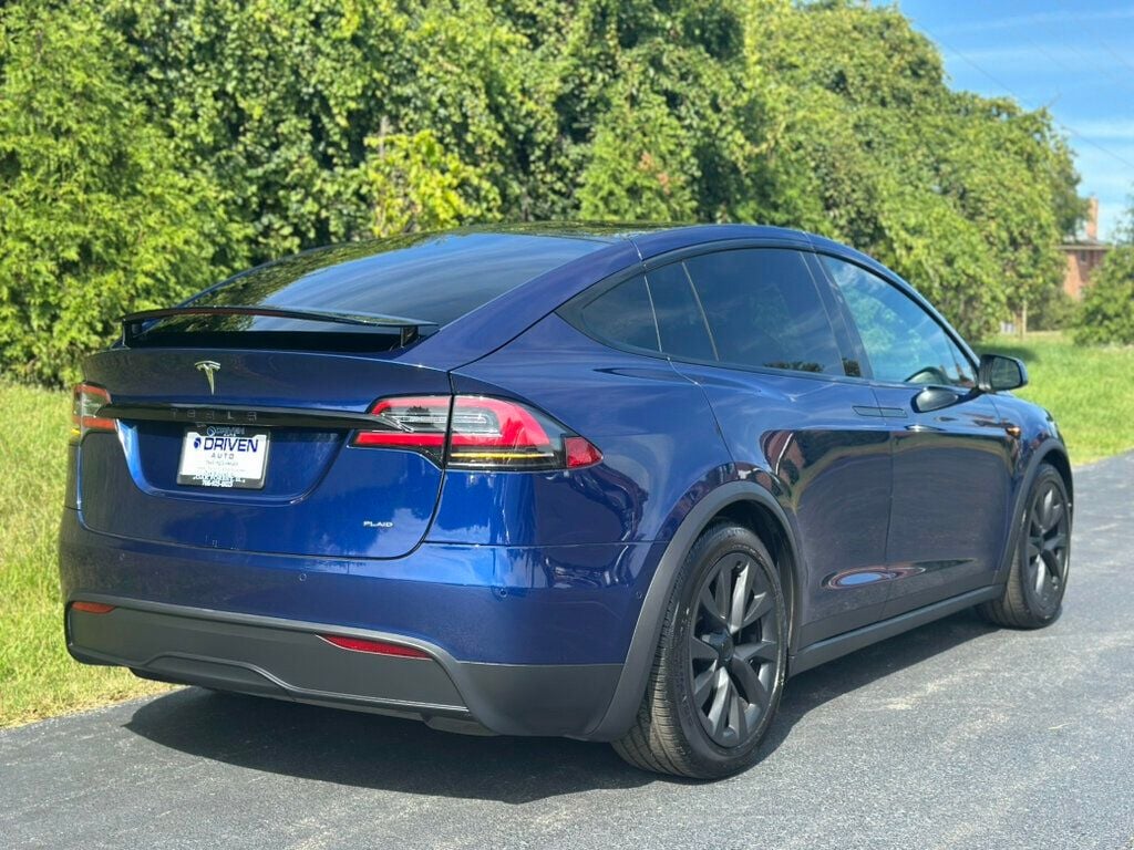 2022 Tesla Model X Plaid photo 9