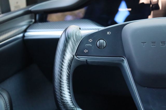 2022 Tesla Model X Plaid AWD - 22933509 - 27