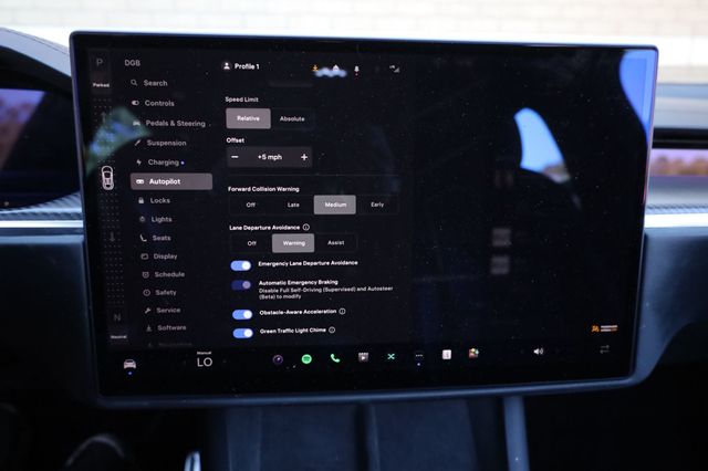 2022 Tesla Model X Plaid AWD - 22933509 - 34