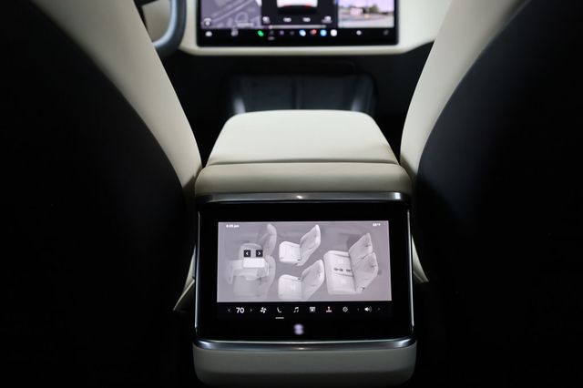 2022 Tesla Model X Plaid AWD - 23004208 - 42