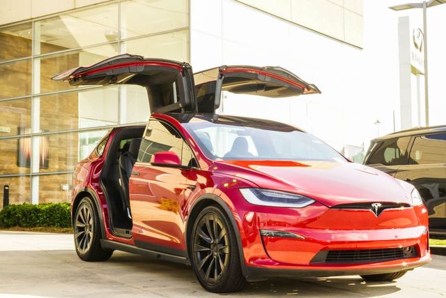 2022 Tesla Model X Plaid AWD - 23059743 - 15