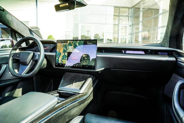 2022 Tesla Model X Plaid AWD - 23059743 - 18