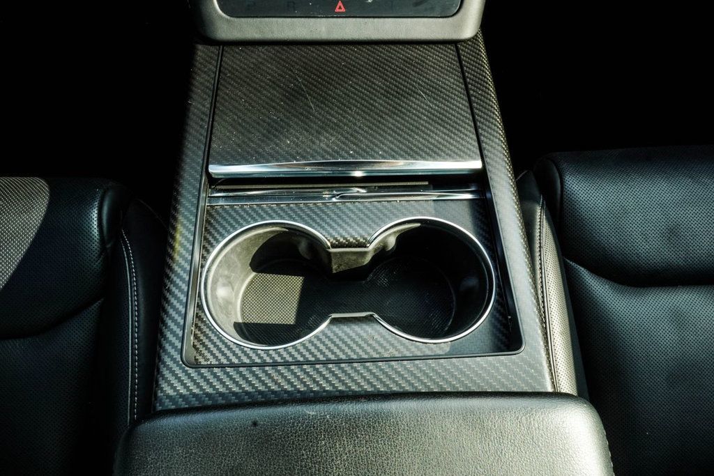 Tesla Model X photo 24