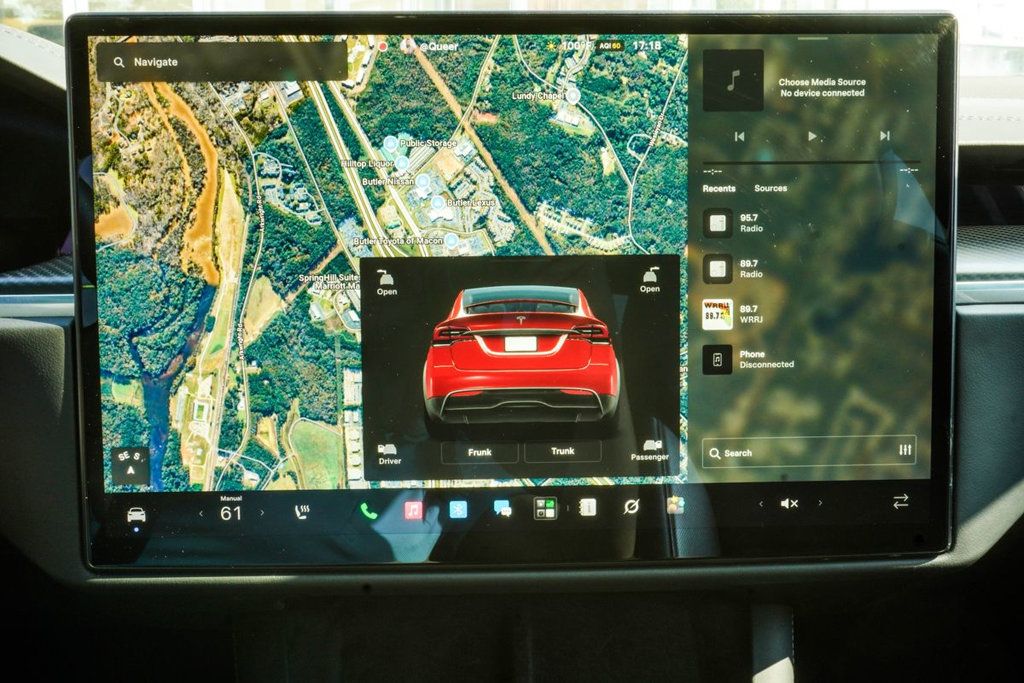 Tesla Model X photo 25