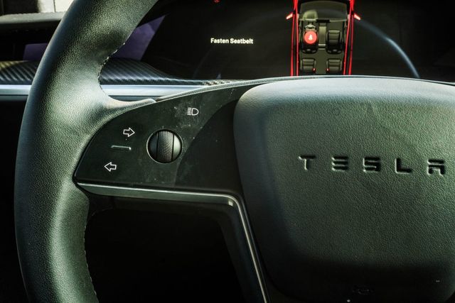 2022 Tesla Model X Plaid AWD - 23059743 - 32