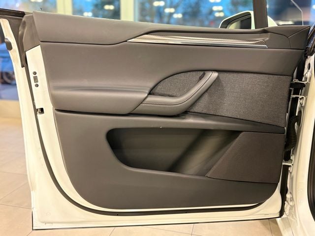 2022 Tesla Model X Plaid AWD - 22938083 - 18