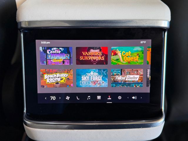 2022 Tesla Model X Plaid AWD - 22990158 - 26