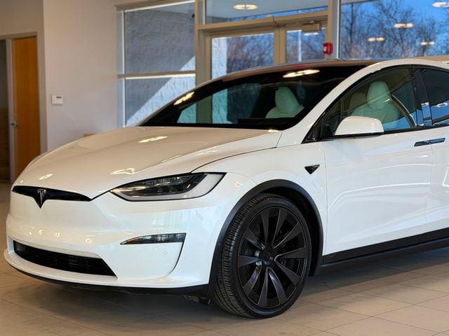 2022 Tesla Model X Plaid AWD - 22990158 - 3