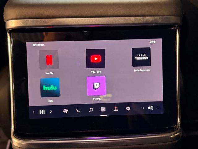 2022 Tesla Model X Plaid AWD - 23070442 - 24