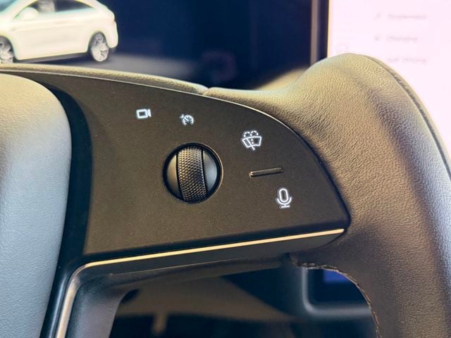 2022 Tesla Model X Plaid AWD - 23070442 - 31