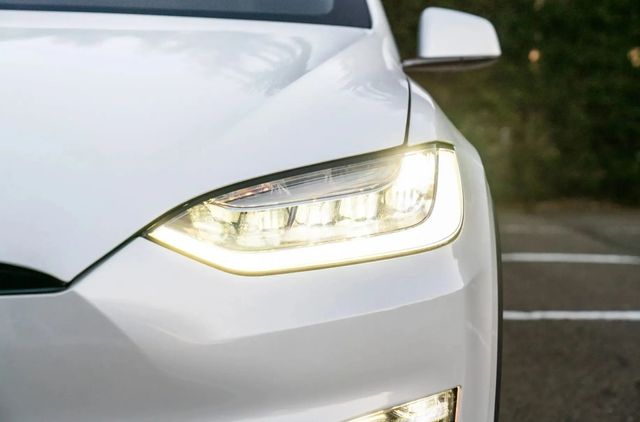 2022 Tesla Model X Plaid AWD - 22938491 - 12