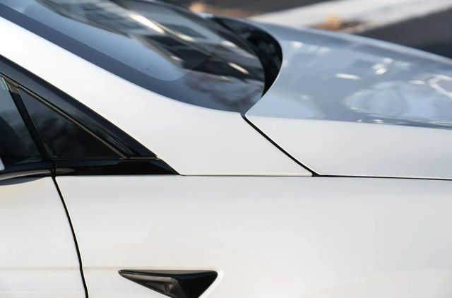 2022 Tesla Model X Plaid AWD - 22938491 - 35