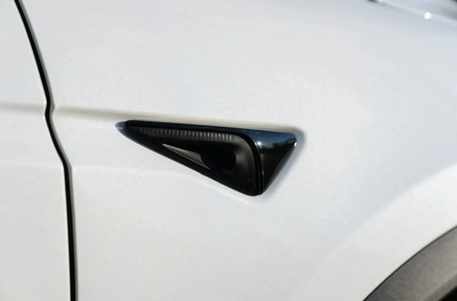 2022 Tesla Model X Plaid AWD - 22938491 - 36