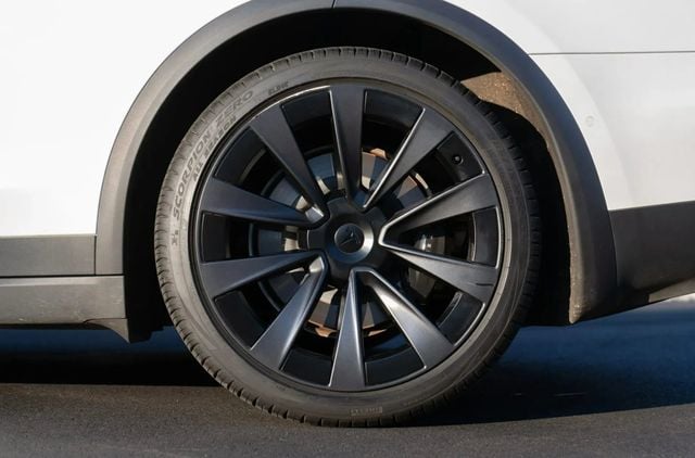 2022 Tesla Model X Plaid AWD - 22938491 - 38