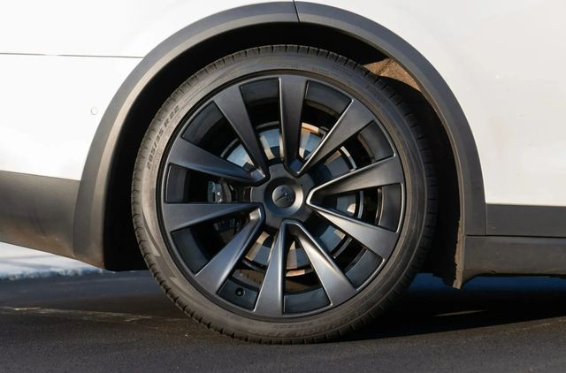 2022 Tesla Model X Plaid AWD - 22938491 - 39