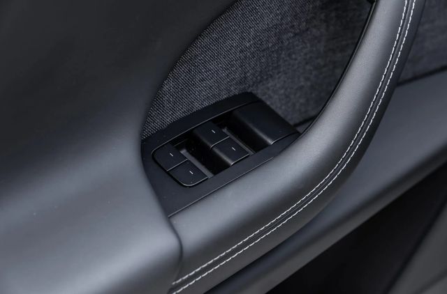 2022 Tesla Model X Plaid AWD - 22938491 - 43