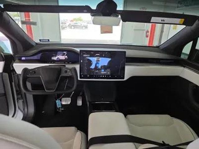 2022 Tesla Model X Plaid AWD - 23085571 - 4
