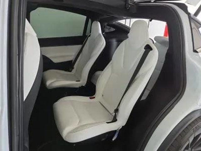 2022 Tesla Model X Plaid AWD - 23085571 - 5