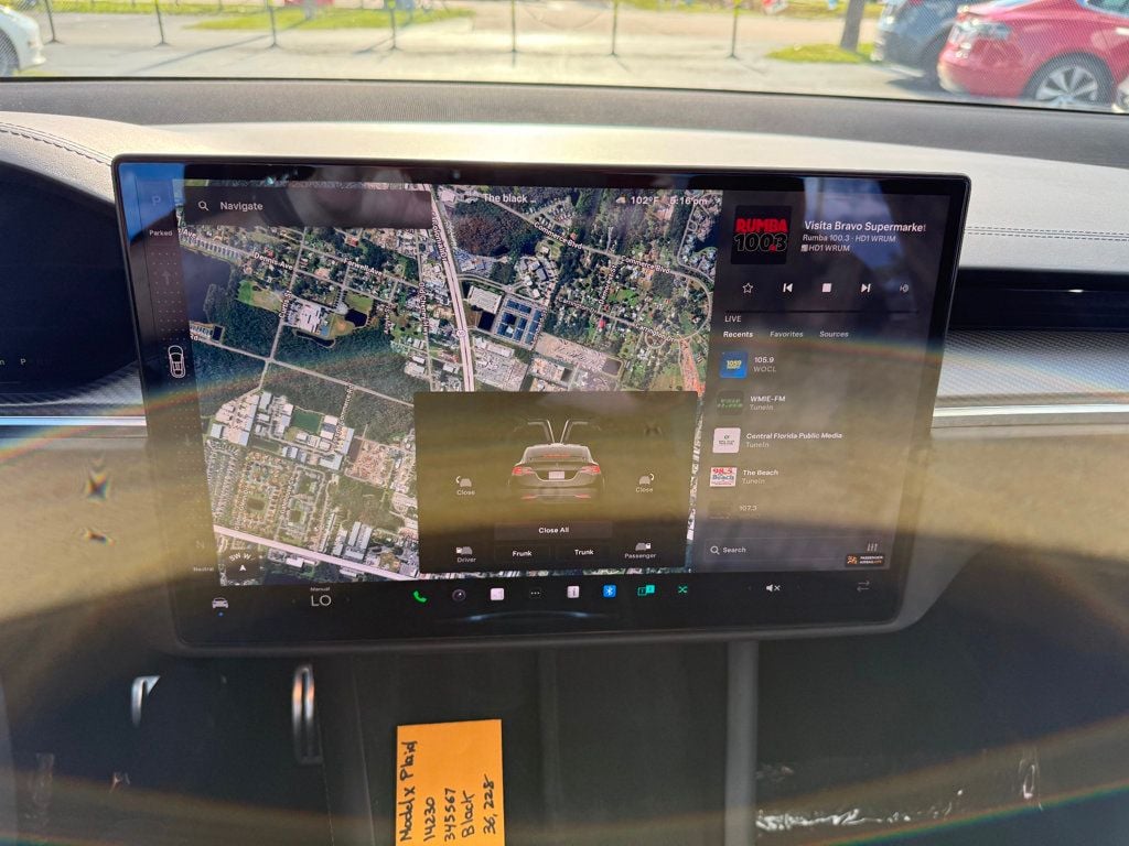 2022 Tesla Model X Plaid photo 12