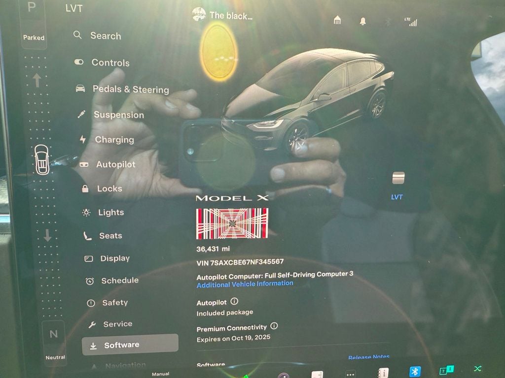 2022 Tesla Model X Plaid photo 13