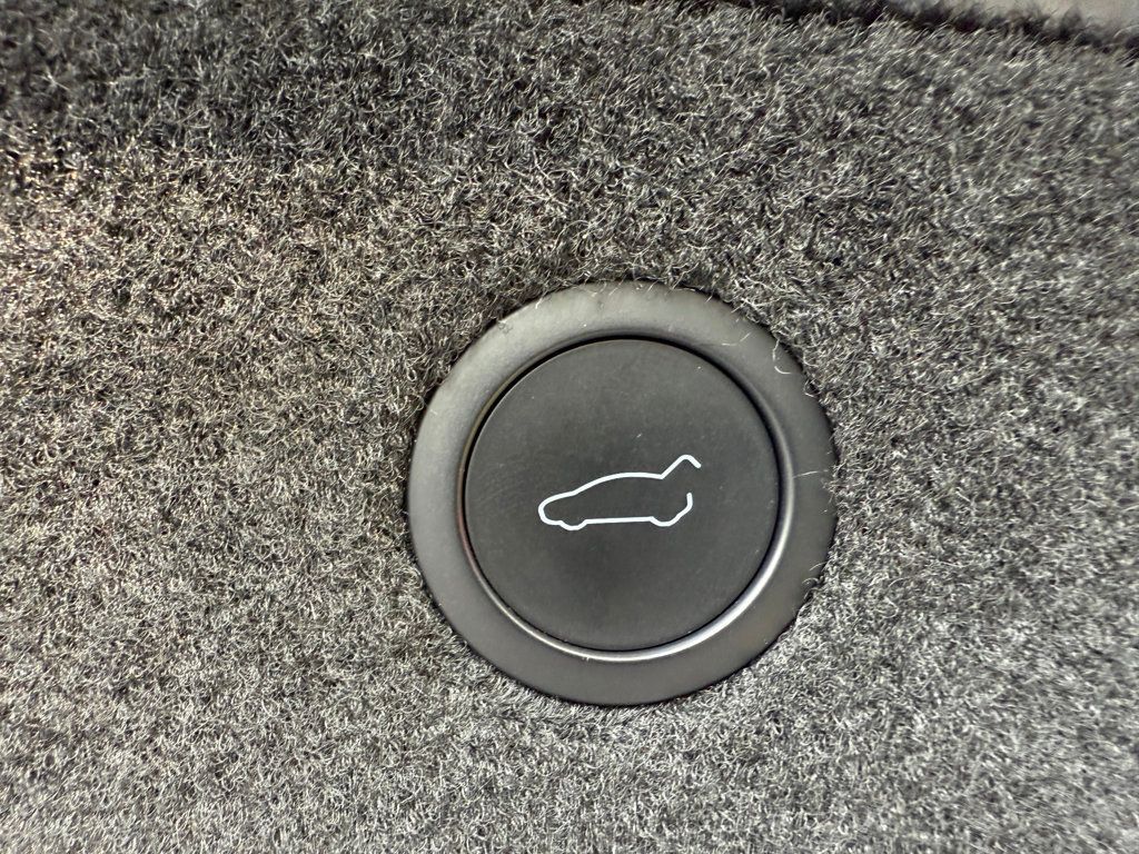 2022 Tesla Model X Plaid AWD - 22910195 - 31