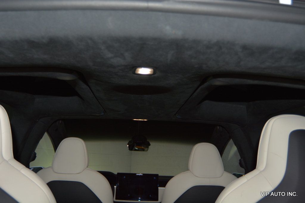 2022 Tesla Model X Plaid AWD - 22856514 - 18